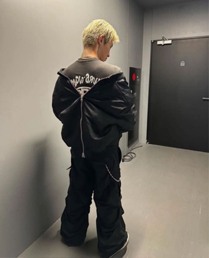 平本蓮　amnjx 27CIRCUS MA-1 ジャケット ブラック　オレンジ