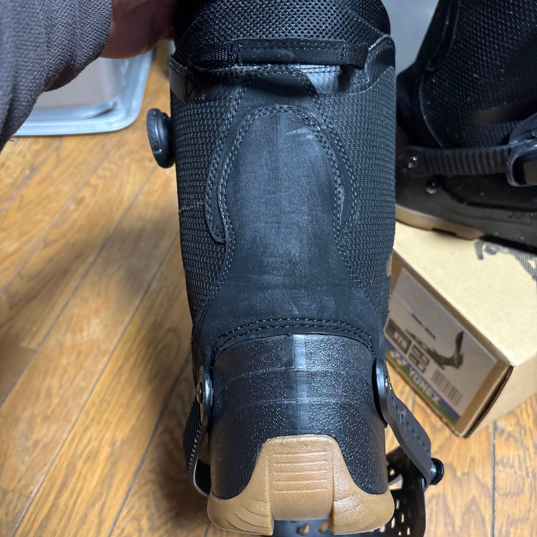 ヨネックス　AZYMAKER BOA AB 27cm