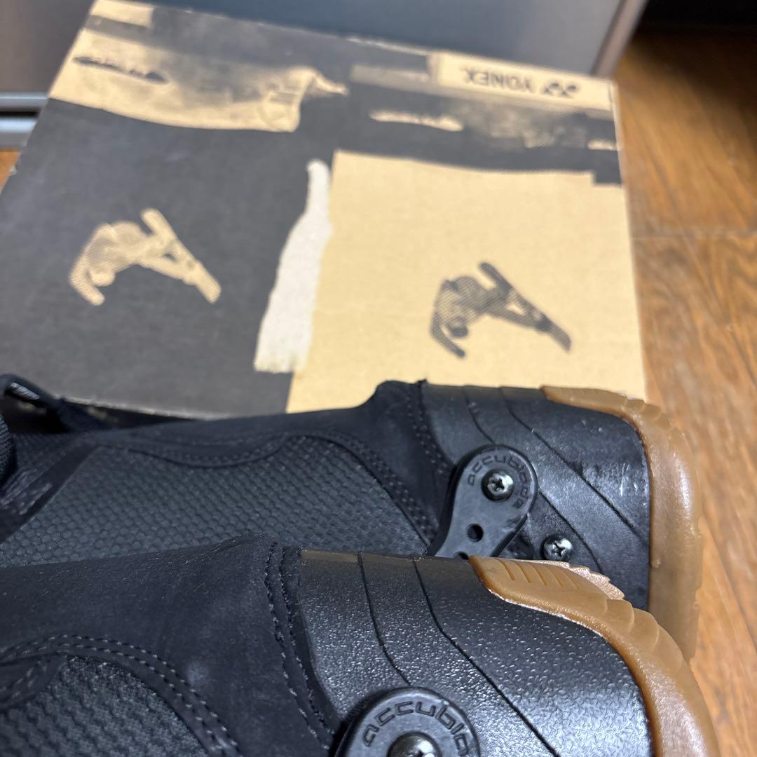 ヨネックス　AZYMAKER BOA AB 27cm