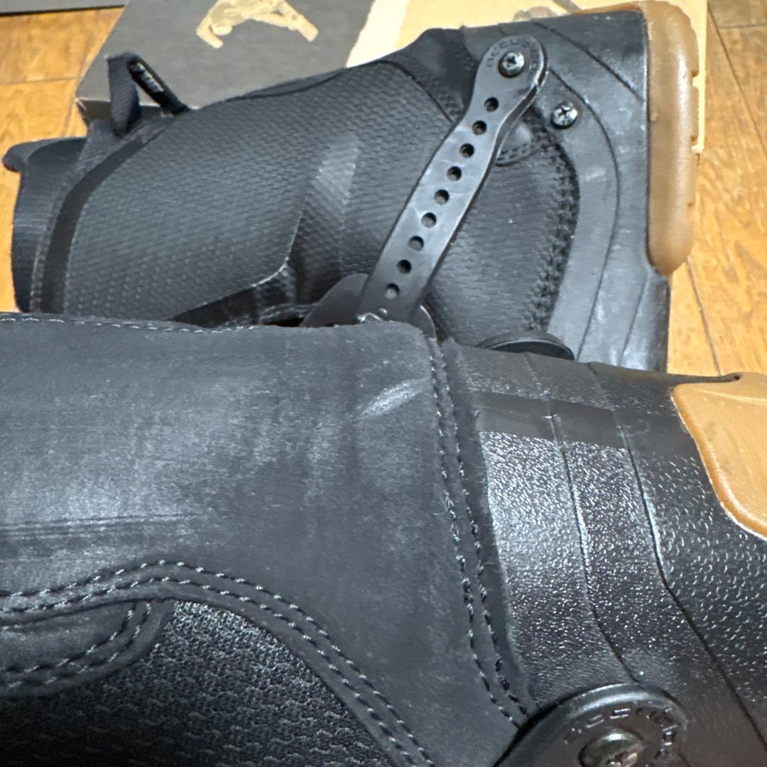 ヨネックス　AZYMAKER BOA AB 27cm