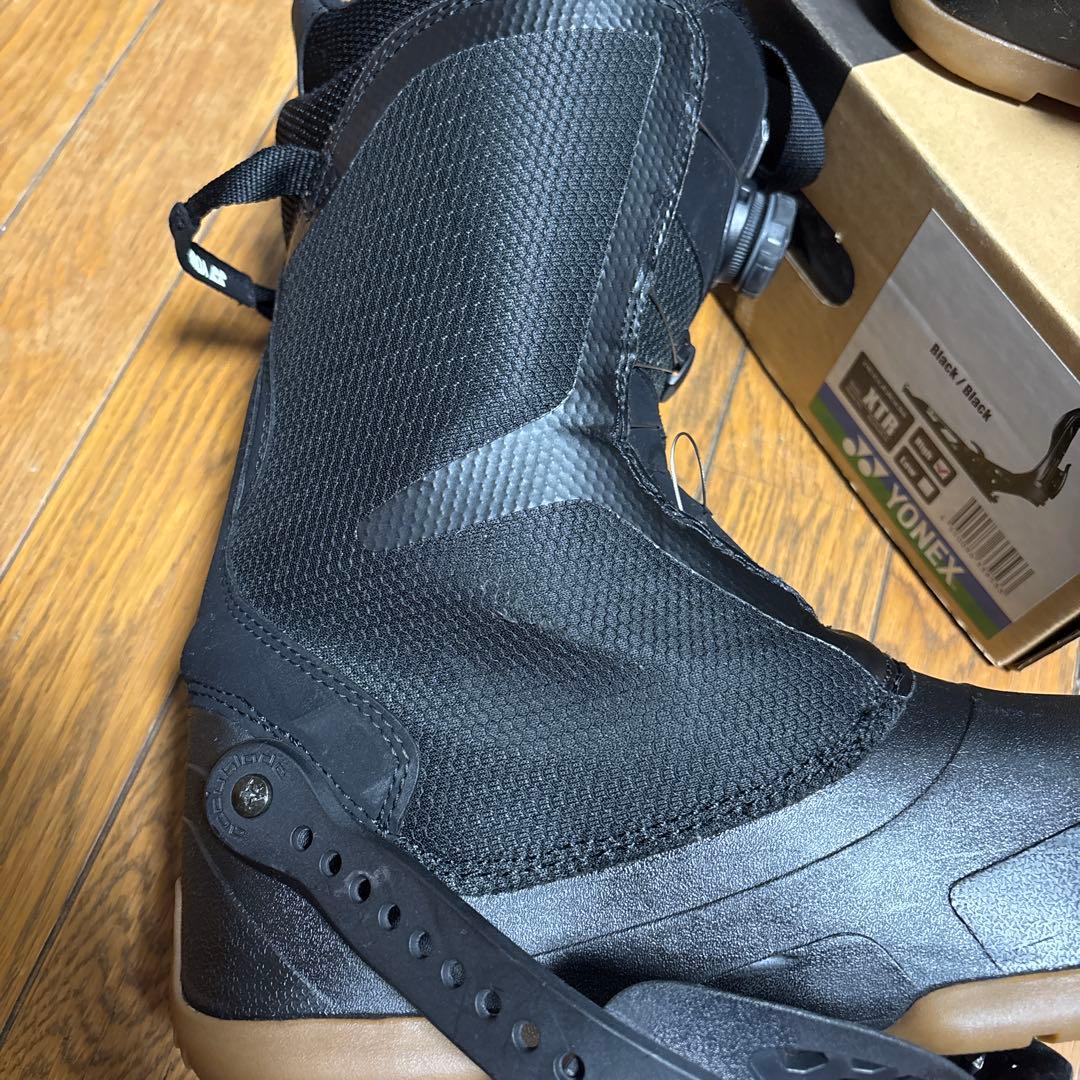 ヨネックス　AZYMAKER BOA AB 27cm