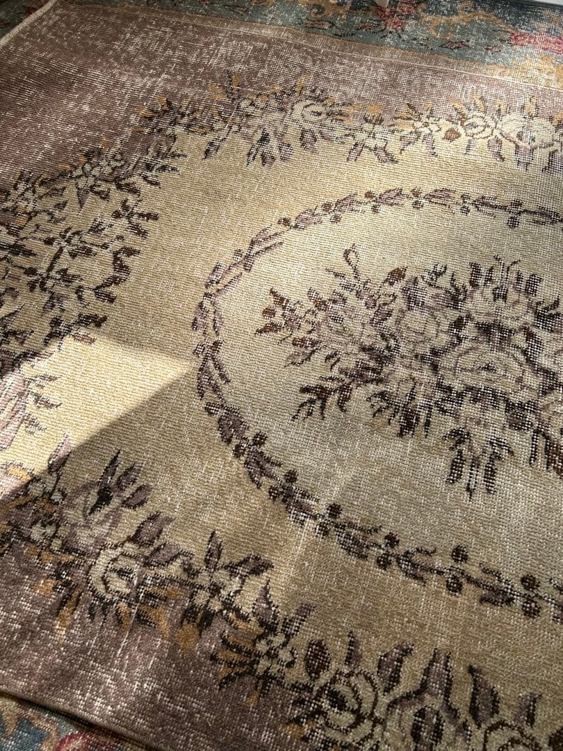 Mauve Lilac ニュートラルカラー　トルコ　ヴィンテージラグ　トルコラグ