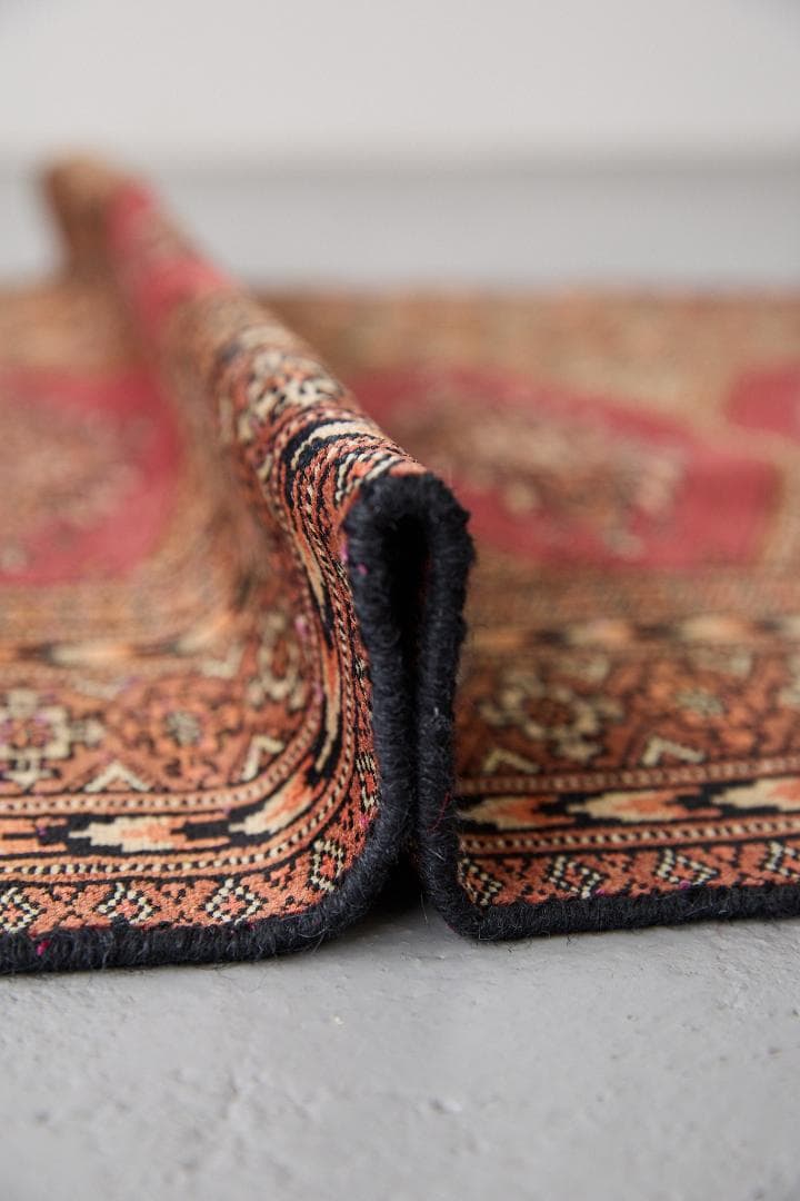 ヴィンテージラグ　トライバルラグ　ラホール産（241×74cm）赤　茶　黒