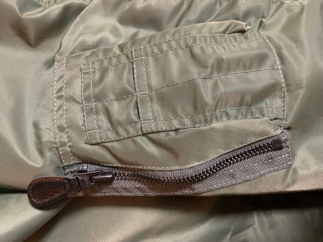 ジャケット・アウター AVIREX MA-1 COMMERCIAL sage color