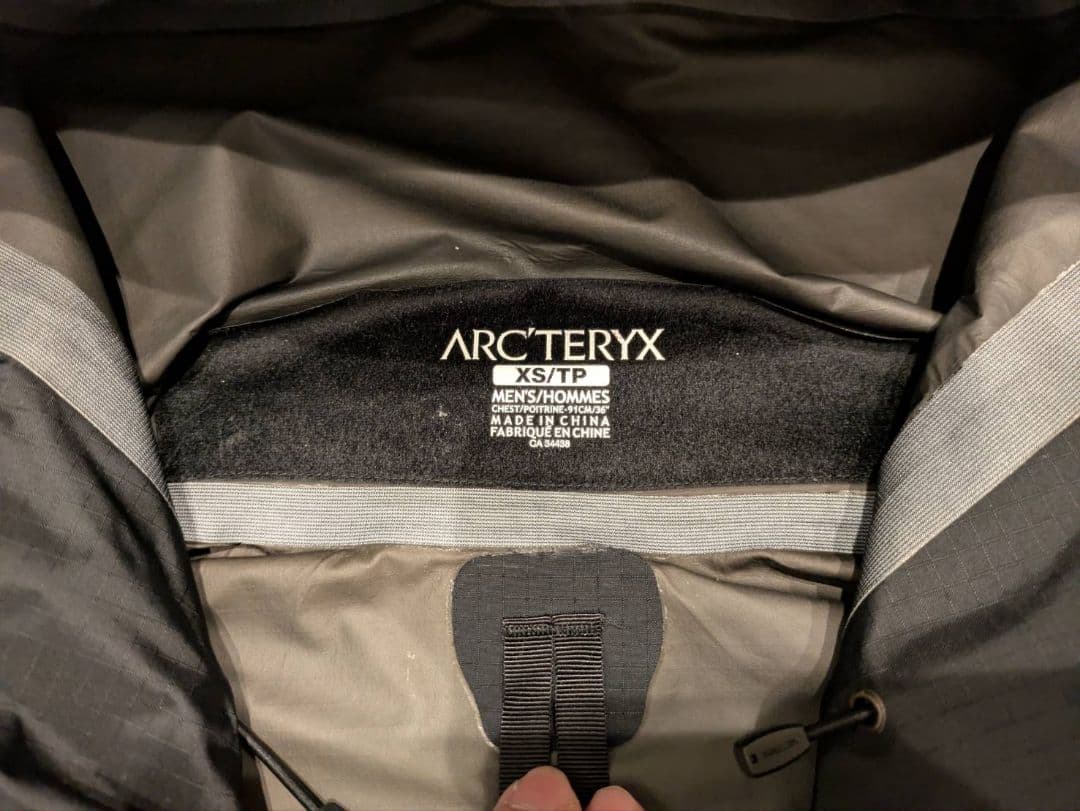 ARC'TERYX GORE-TEX BETA SL XSサイズ　値下げ