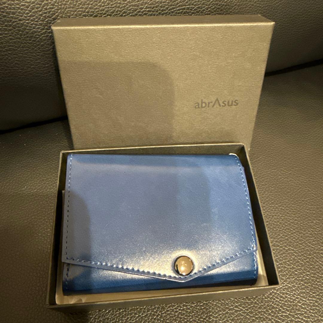 いっぱい入る小さい財布 アブラサス ブルー