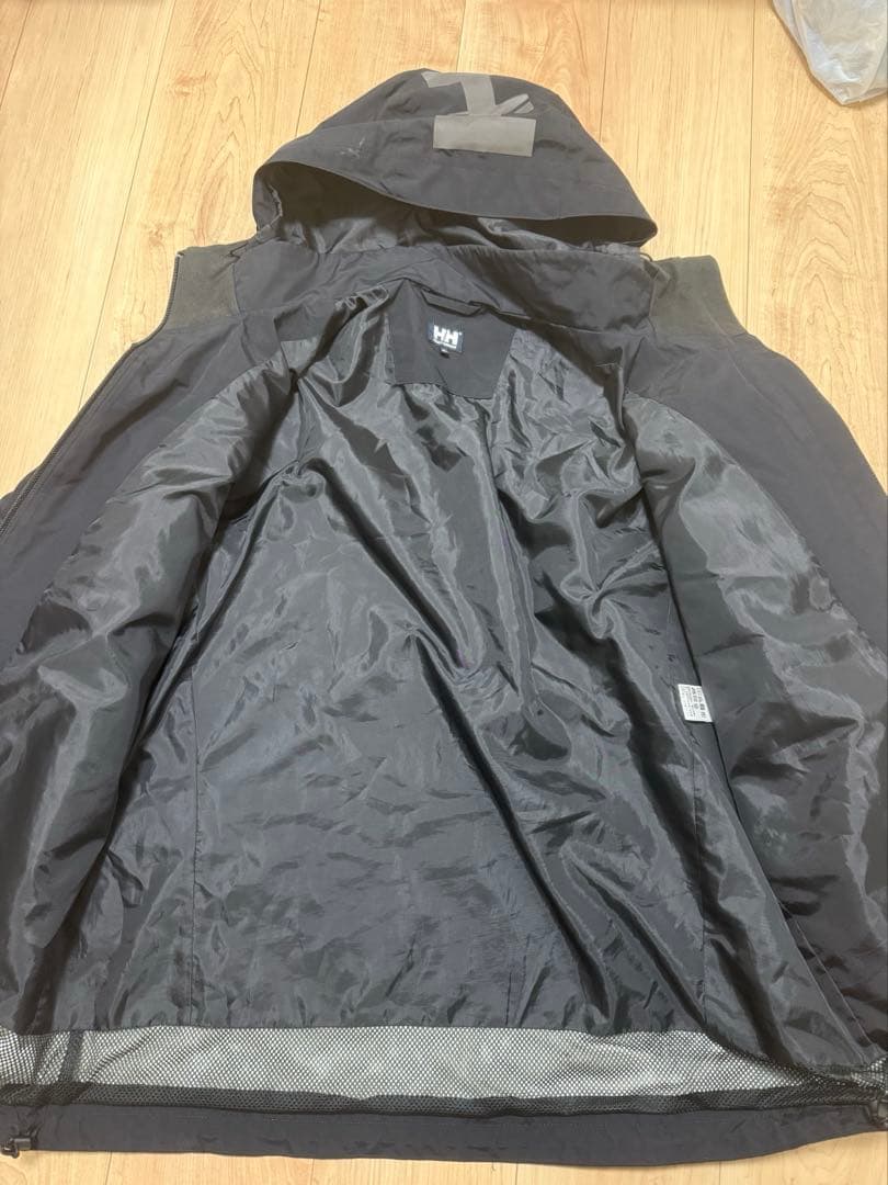 Helly Hansen マウンテンパーカー 黒