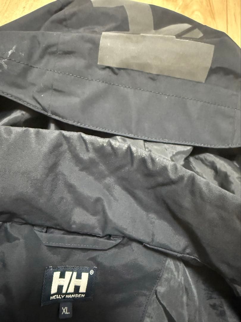 Helly Hansen マウンテンパーカー 黒