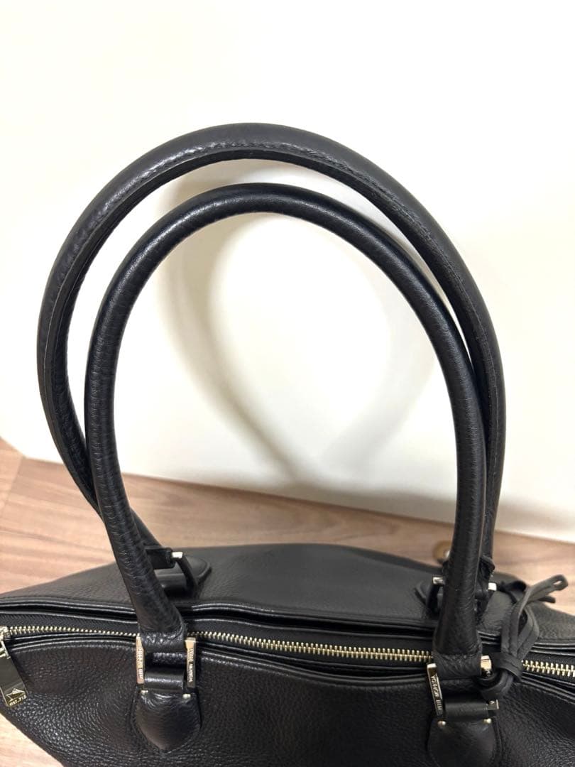 ペッレモルビダ　レザー トートバッグ A4サイズ　※ショルダーベルトと巾着付き