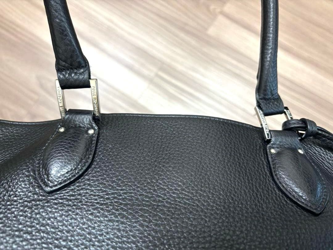 ペッレモルビダ　レザー トートバッグ A4サイズ　※ショルダーベルトと巾着付き