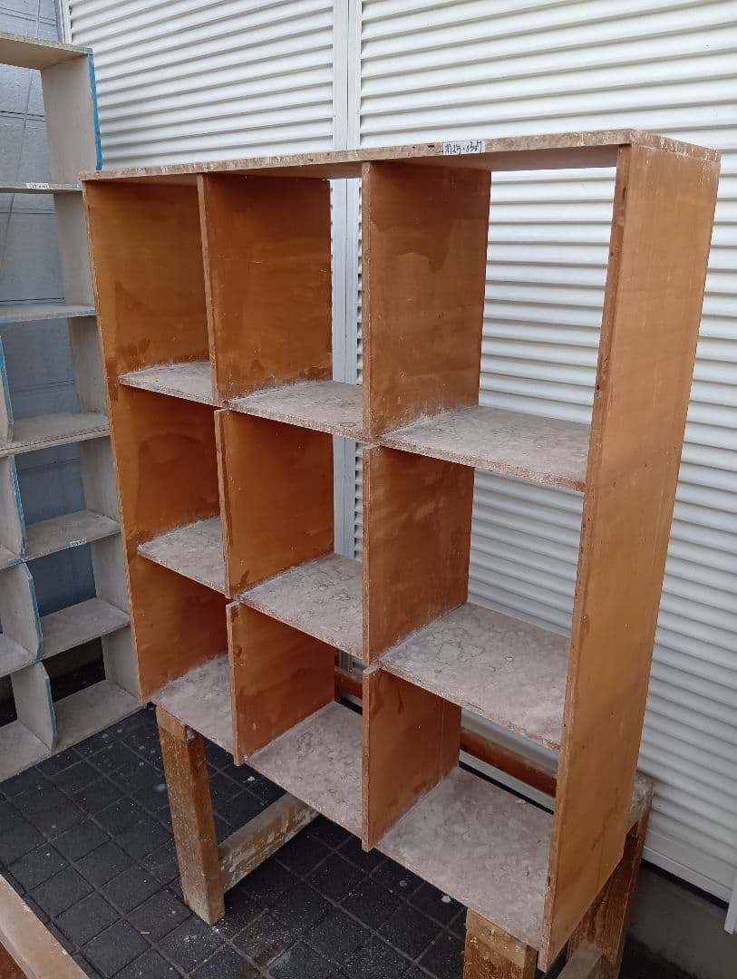 とまり木　レース鳩　マス目棚　鳩小屋　盆栽　苗木育成棚　工具棚　鳩道具　愛鳩の友