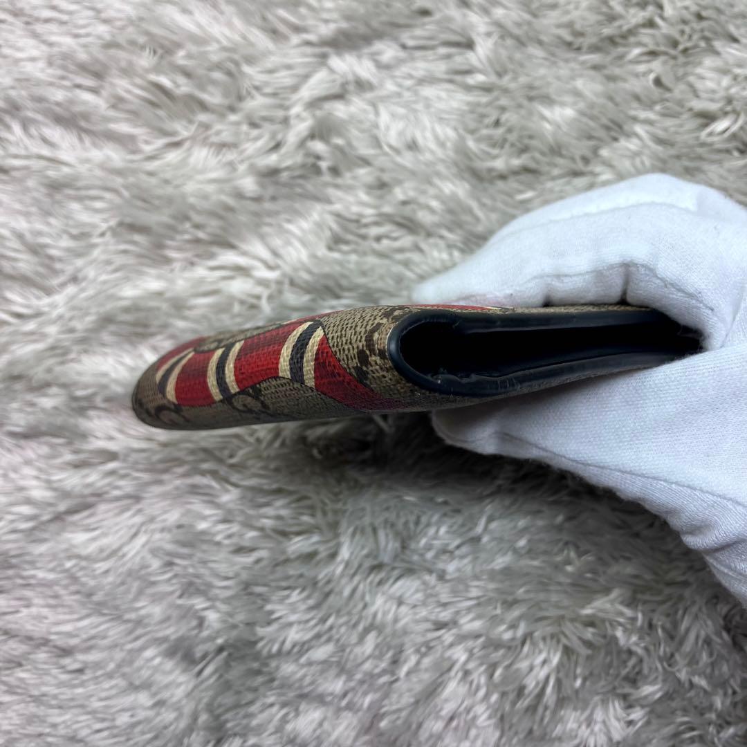 箱付き極美品✨GUCCI キングスネーク GGスプリーム 二つ折り財布 GG柄