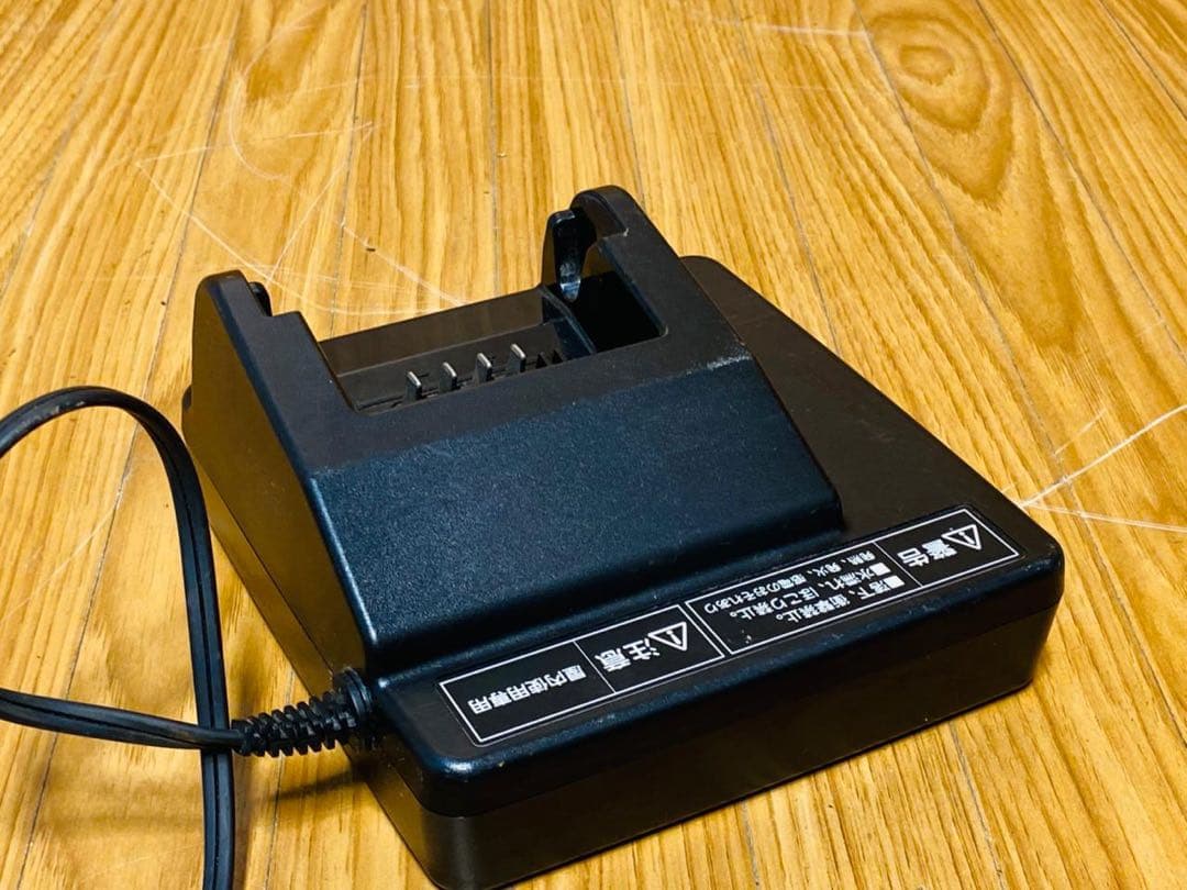 Panasonic 電動自転車用充電器 NKJ074Z2