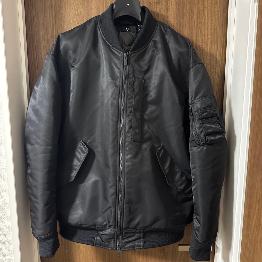 ユニクロ +J ハイブリッドダウンオーバーサイズ MA-1 ブラック XL