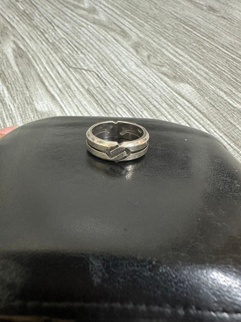 GUCCI ノットインフィニティリング 16号