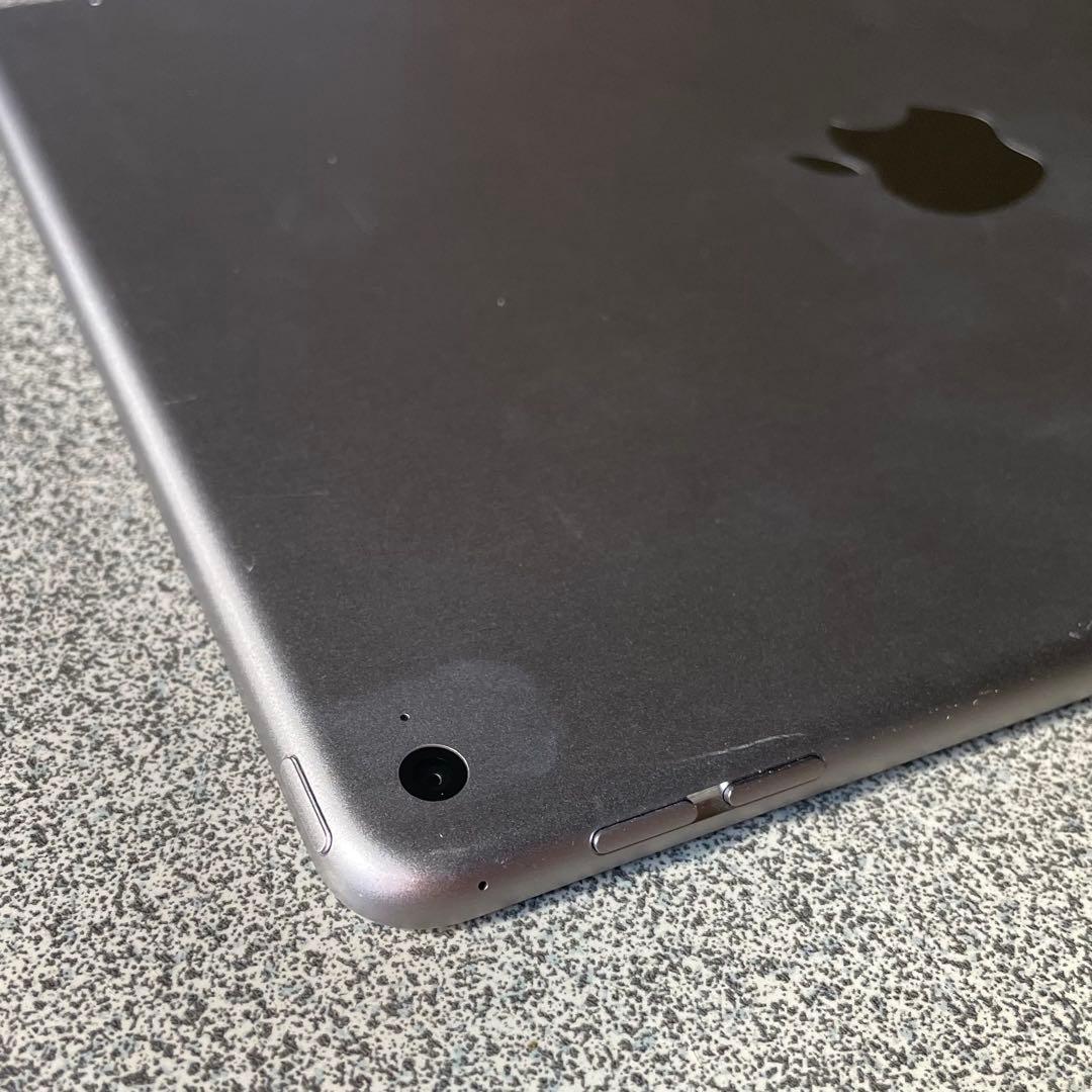 送無料F16 iPad Air 第2世代 スペースグレイ 128GB Wi-Fi