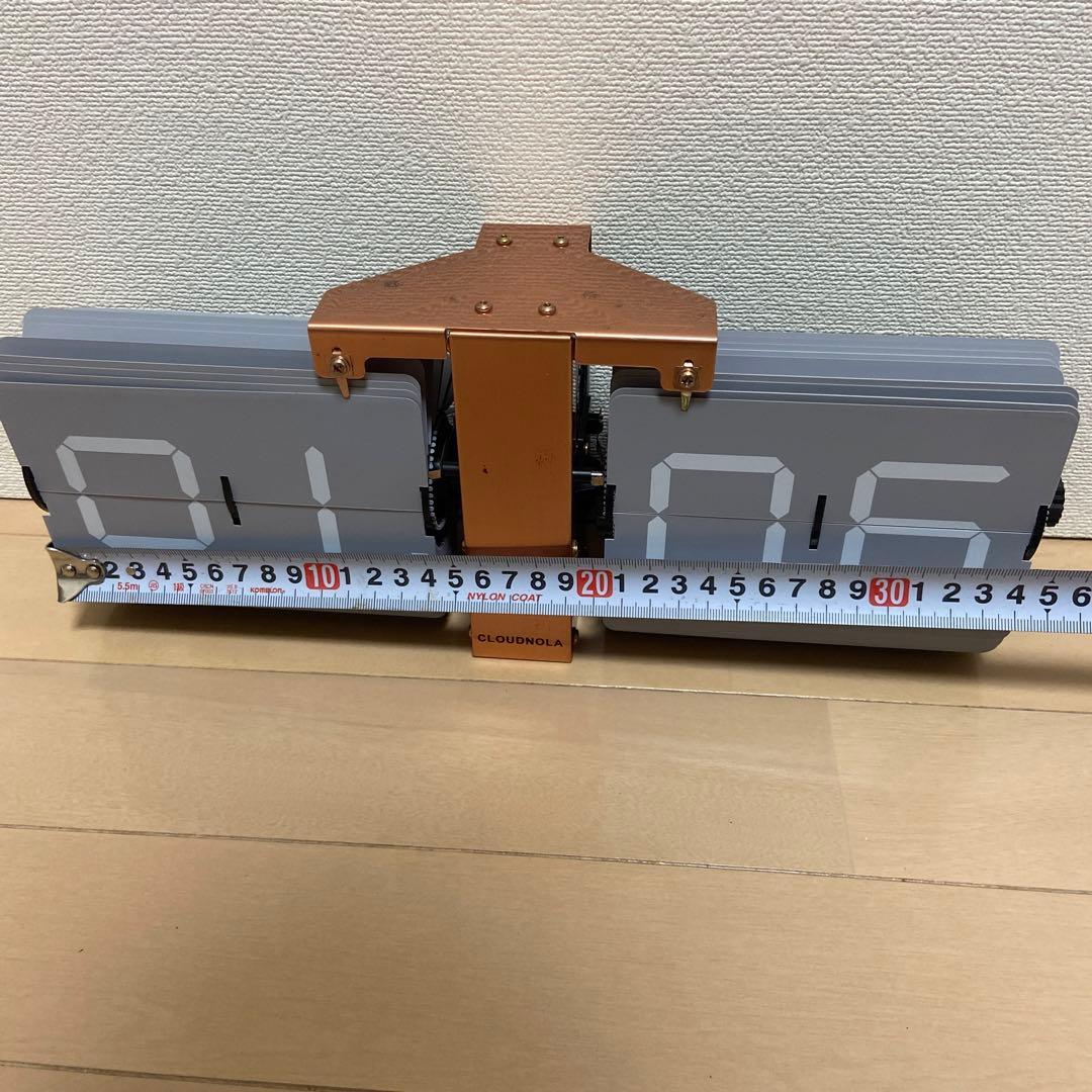 【メルカリ便】【アメリカ購入】cloudnola　クラウドノラ　フリップ時計