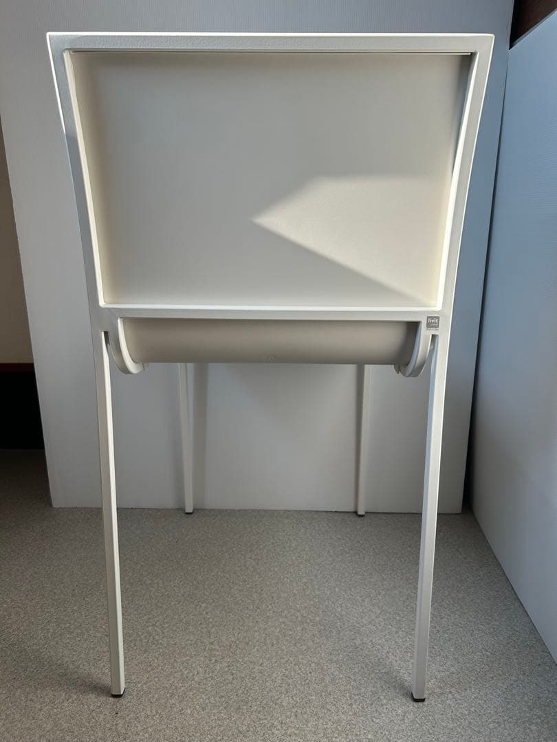 イタリア　LIVIT ULTRA スタッキングチェア　ダイニングチェア 椅子