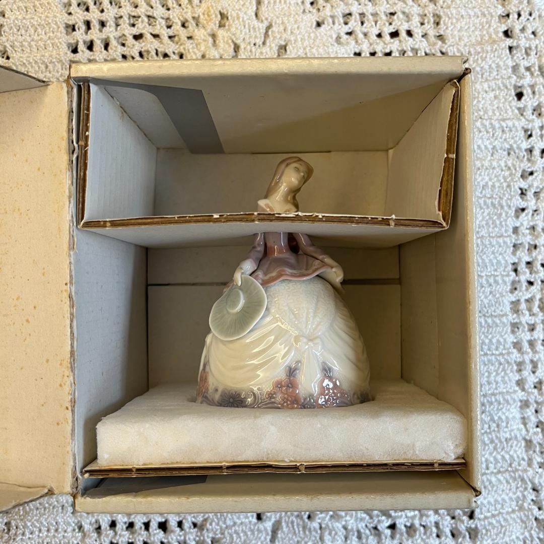 LLADRO 05955 Sounds of Fall 鐘(ベル)