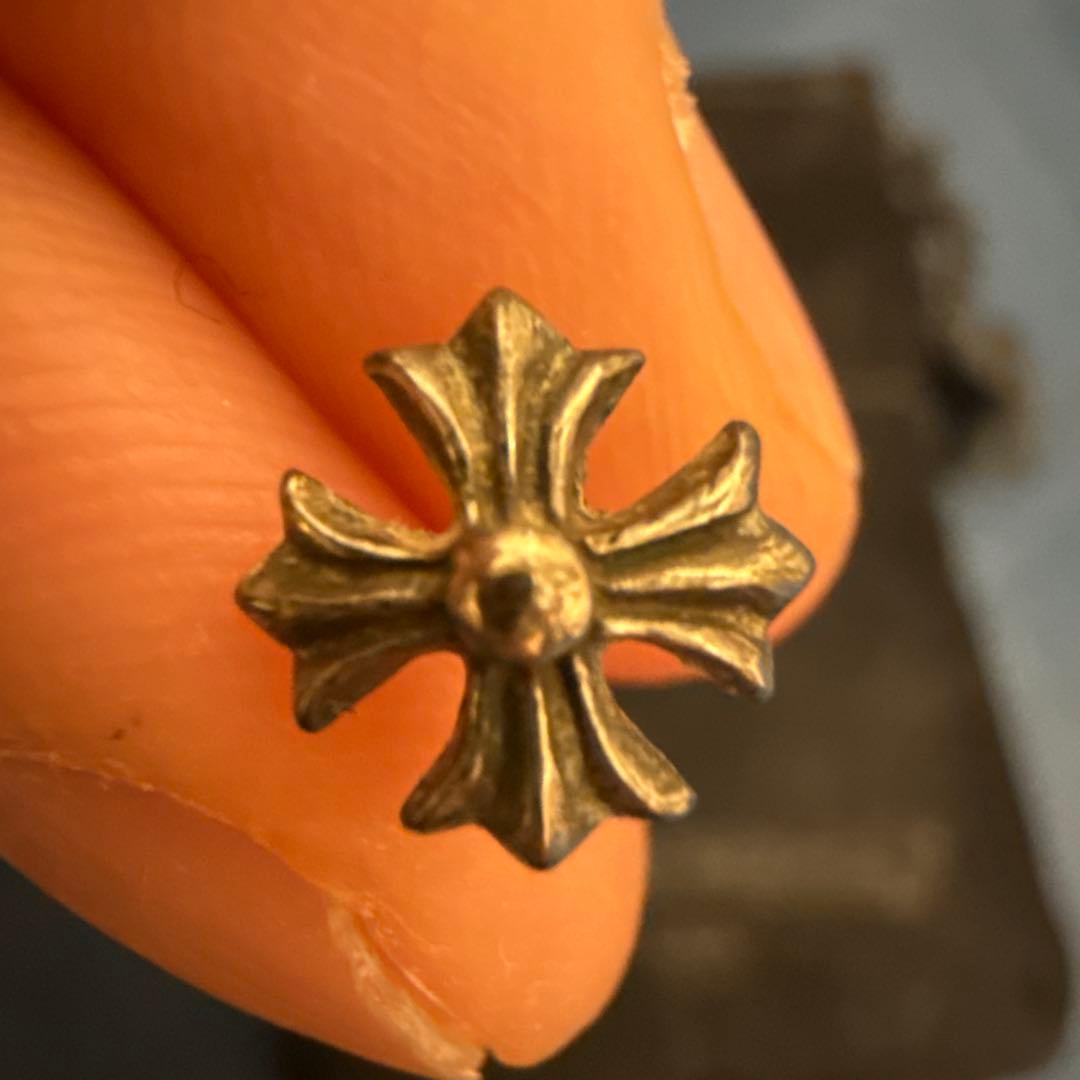 Chrome Hearts クロスピアス