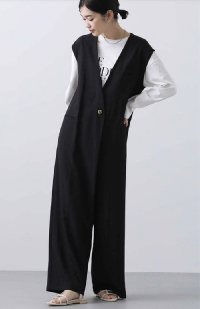 ☆新品未使用☆Gready Brilliant Ｖネックサロペット