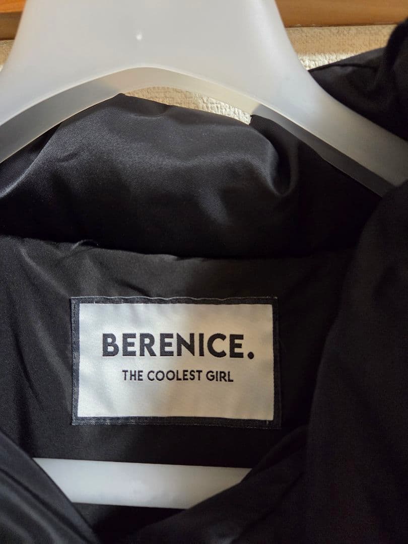 【新品】BERENICE　ブラックオーバーダウンジャケット