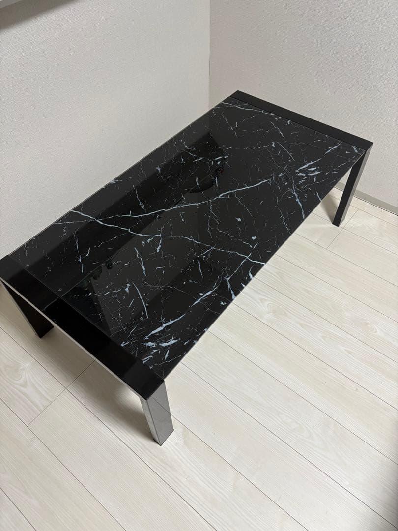 ローテーブル　大理石柄