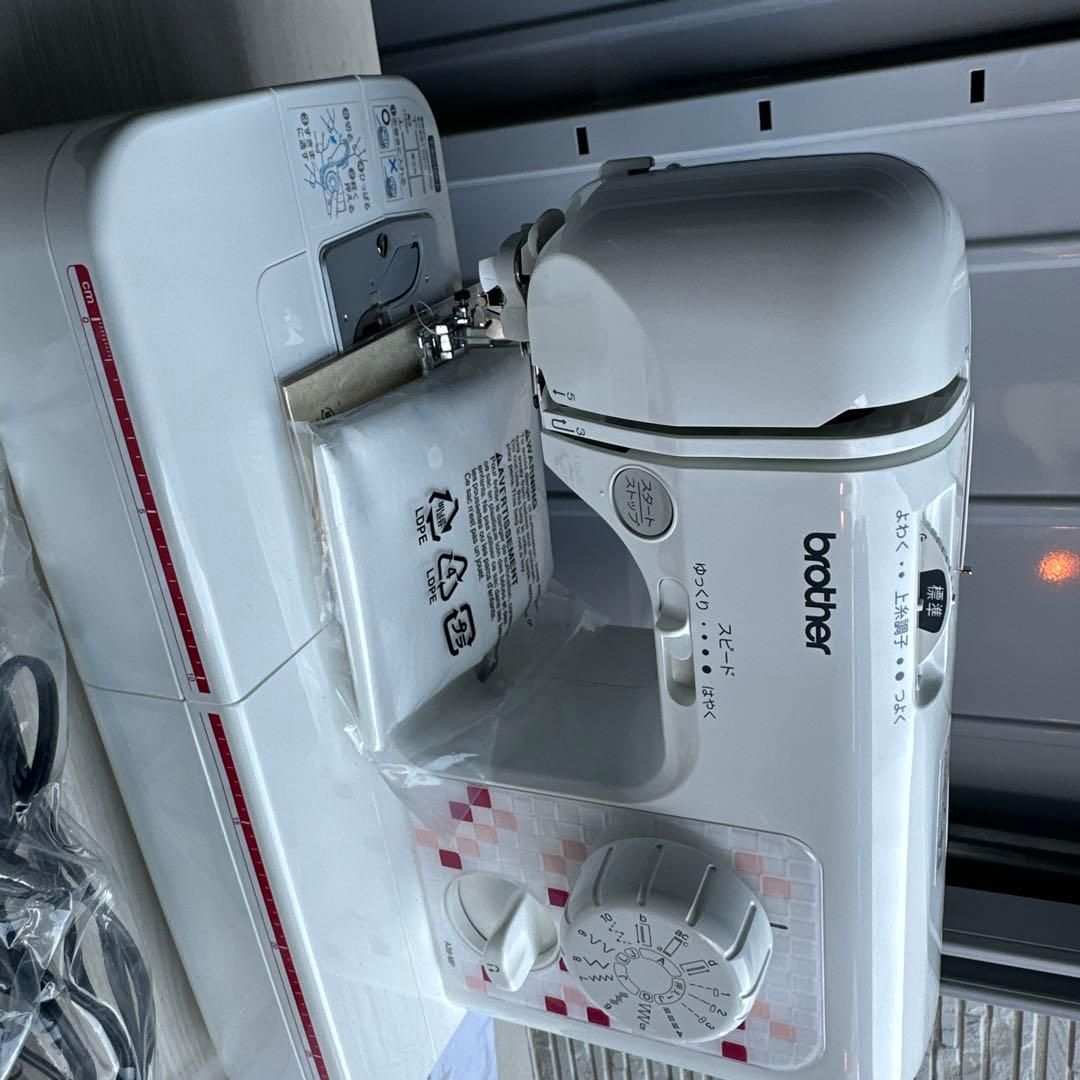 美品ブラザー 電子ミシン ミシン A39-MM ディズニー ミッキーマウスモデル