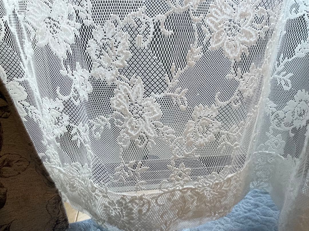 遮光カーテン　グレー地　花柄　ドレープ&レースカーテン　フレンチ　4点セット