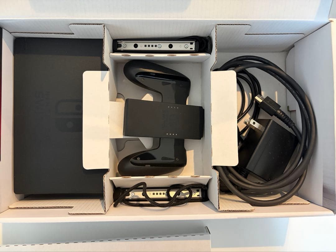 Nintendo Switch 本体 ブラック/グレー