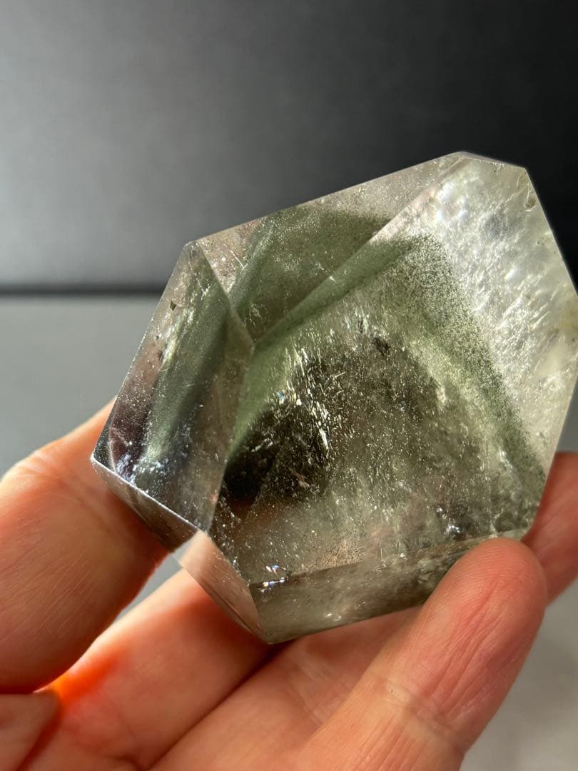 グリーンファントム　グリーンガーデン　フリーカット　151g 天然石