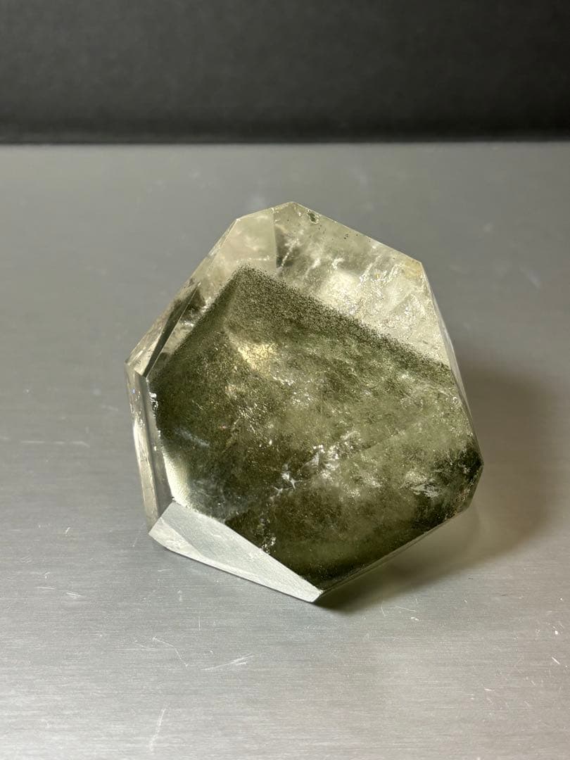 グリーンファントム　グリーンガーデン　フリーカット　151g 天然石