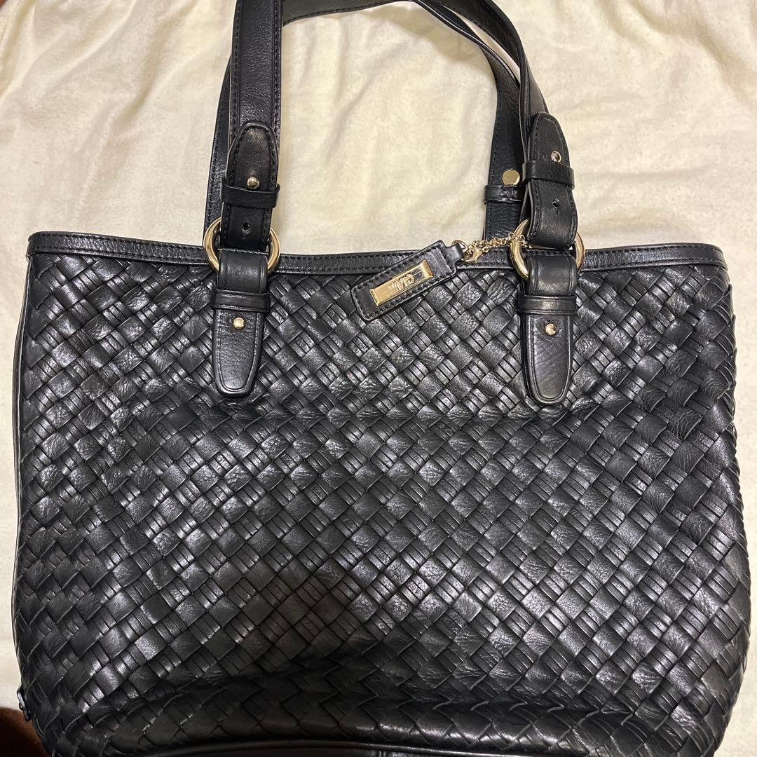 コールハーン　ブラックレザートートバッグ