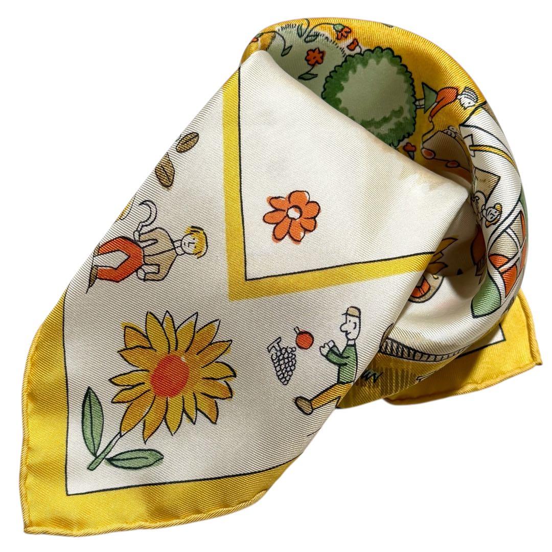 エルメス HERMES スカーフ　カレ45 ガヴロッシュ　故郷に帰る