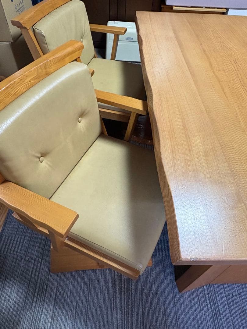 カリモクダイニングセット4人用 ベンチ付き（値段交渉等についてはご相談ください）