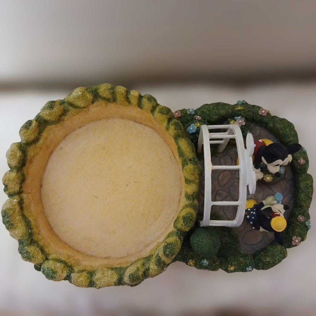 ミッキー&ミニー　鉢カバー　プランター　置物