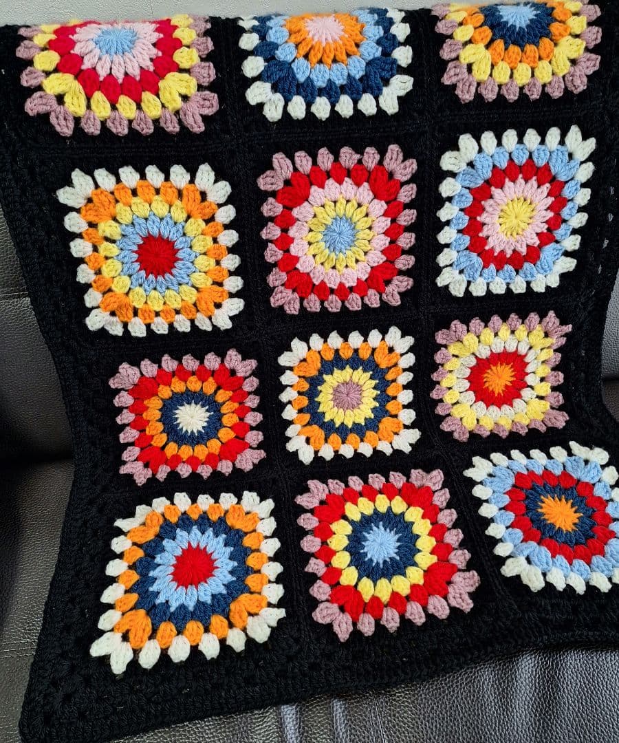 手編みモチーフブランケット