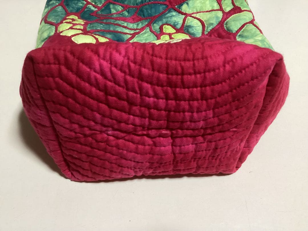 ハンドメイド　ステンドキルト　トートバッグ