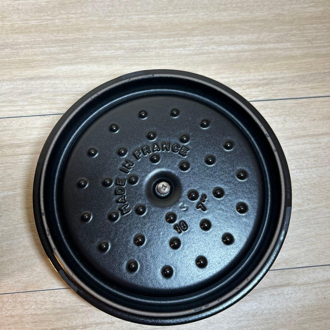 ストウブ　ココットラウンド　バジルグリーン　18cm 両手鍋　鍋