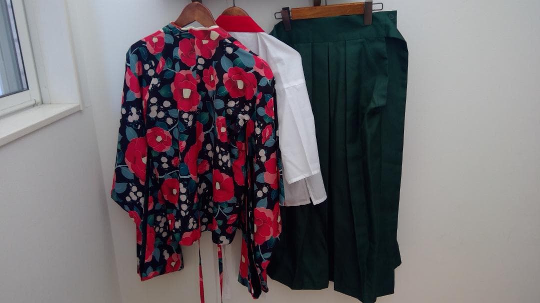 キャサリンコテージ　小学生　袴　肌襦袢　髪飾り　卒業式　セット 椿　140㎝