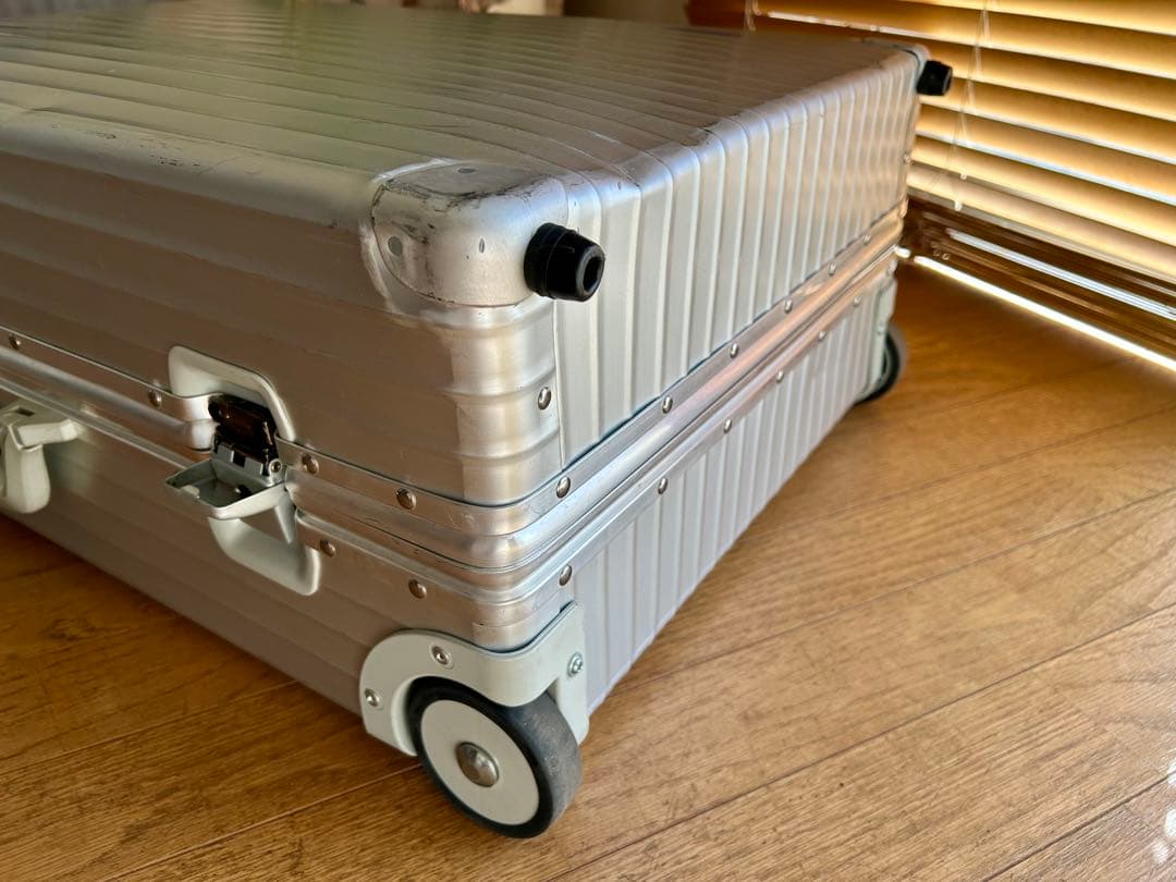 RIMOWA リモワ 大型 2輪 ヴィンテージ シルバー 旧モデル ドイツ購入