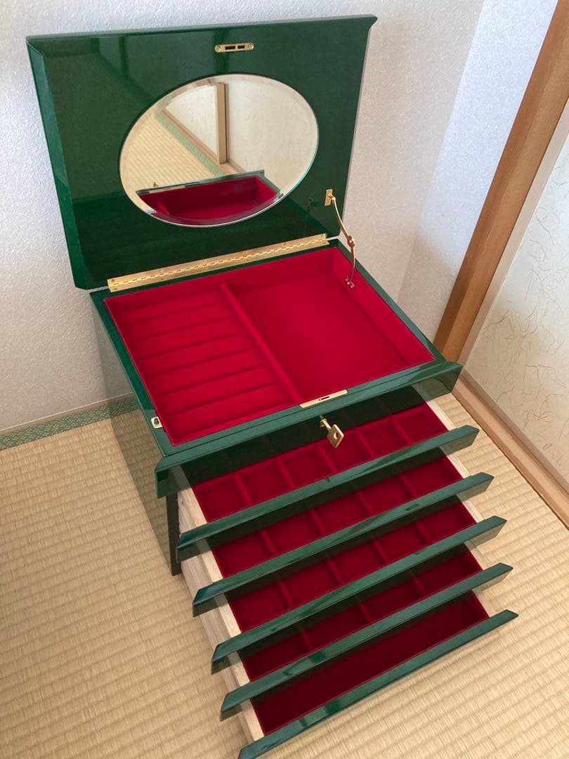 北谷家具のジュエリーボックス(皇室御用達)