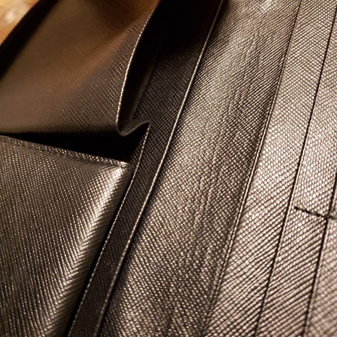 PRADA ブラック長財布