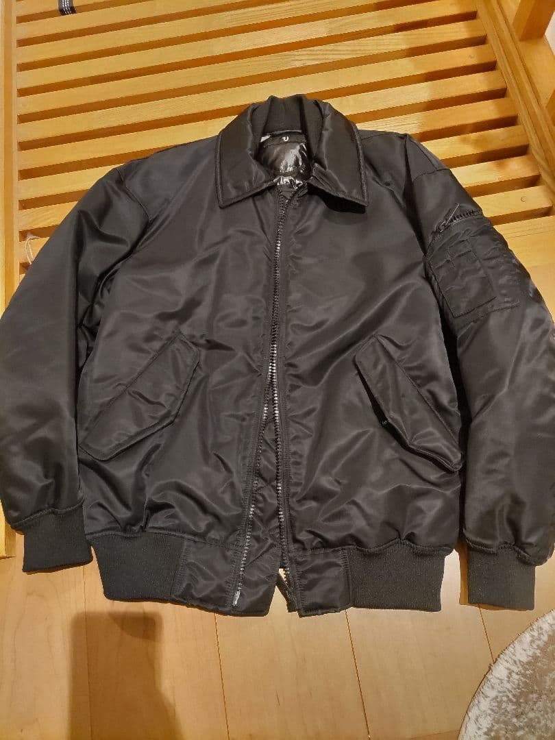 ユニクロ +J ダウンジャケット MA-1 ブラックXS