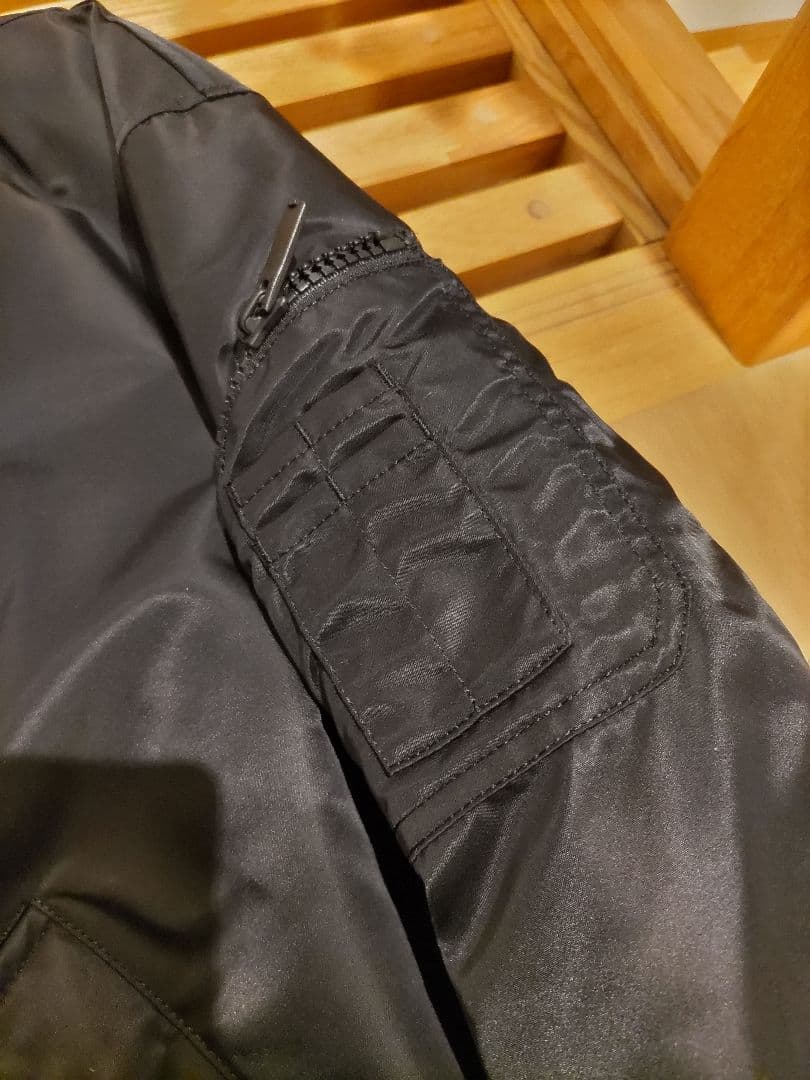 ユニクロ +J ダウンジャケット MA-1 ブラックXS