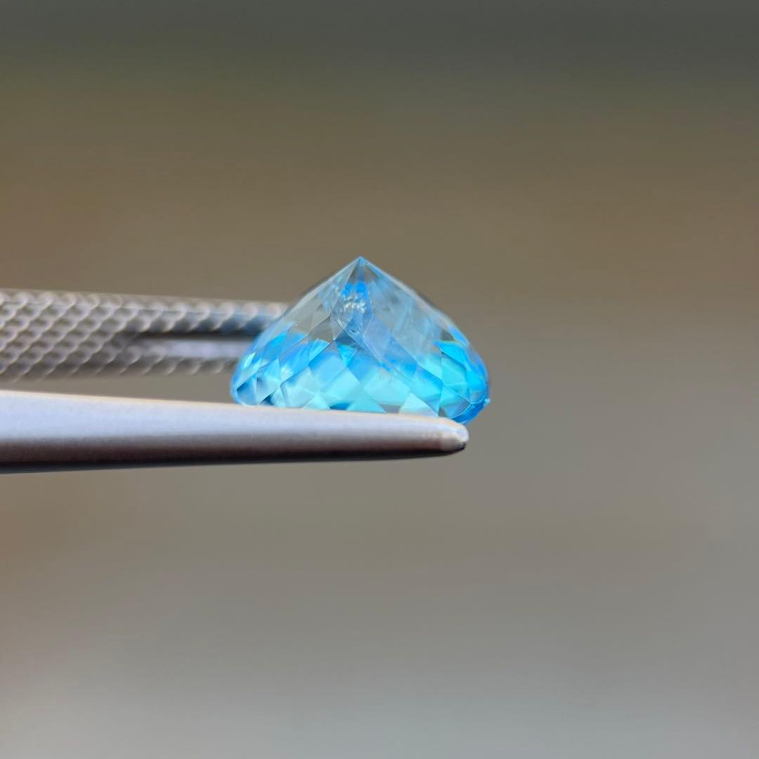 天然スイスブルートパーズルース