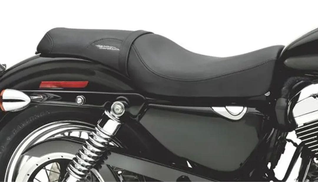 【美品】ハーレーXL883/1200純正バッドランダーシート（07〜09）車検可