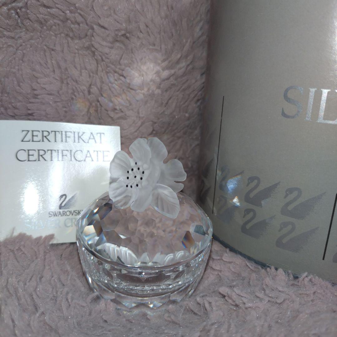 お値下げ【希少❗️】Swarovski クリスタル 小物入れ 花の蓋付き