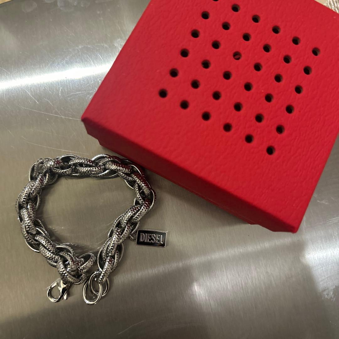 美品 DIESEL 新作 ディーゼル ブレスレットDX151
