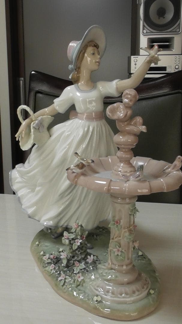 LLADRO　リヤドロ【春を告げる小鳥たち】２　リアドロ　インテリア　　Ｌ454